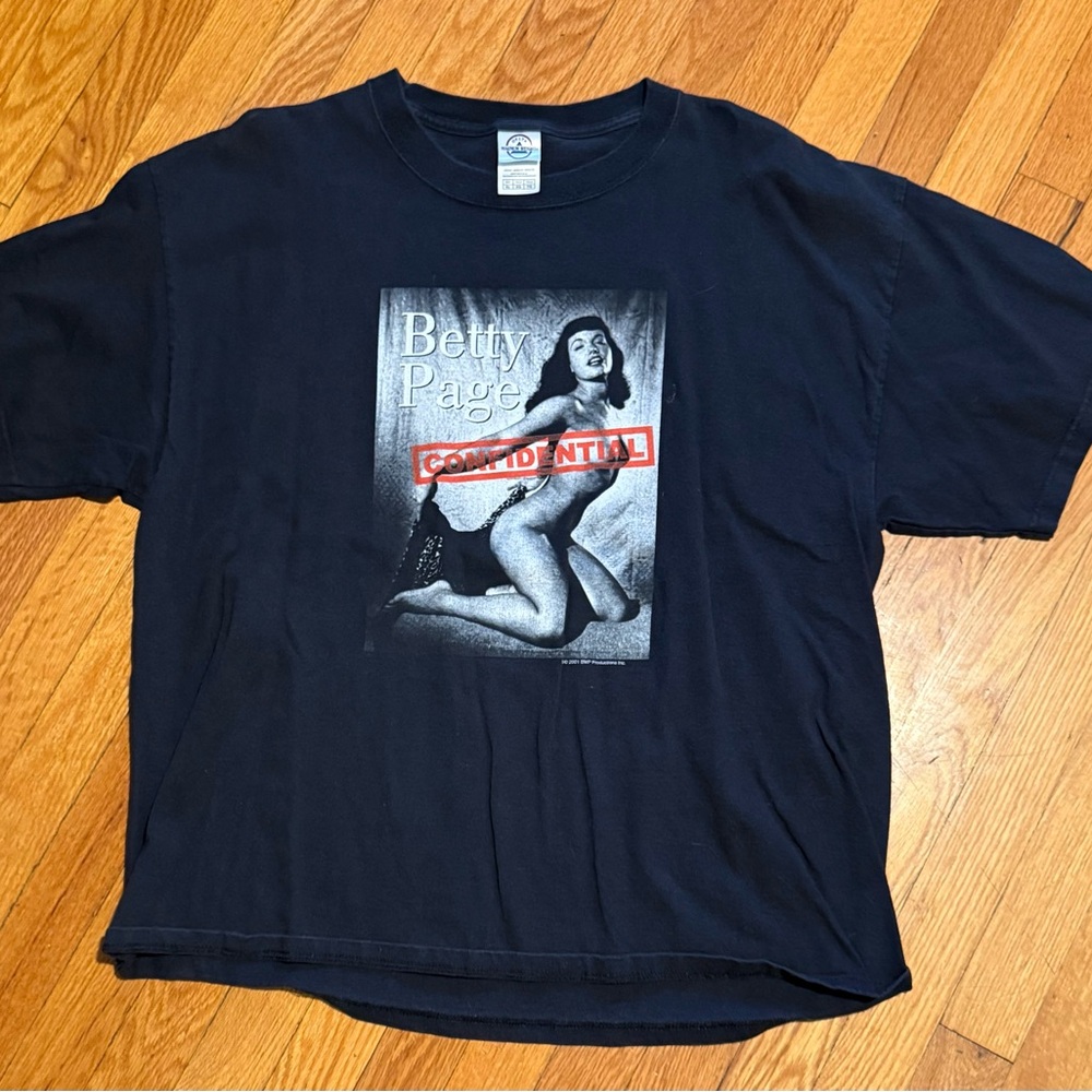 Vintage Betty Page T-shirt.  Never Worn Never Washed.  Like New!